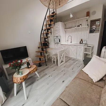 Lovely Nadolnik Apartment *