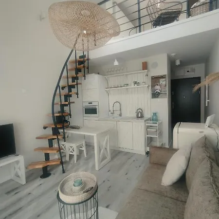 Lovely Nadolnik Apartment *